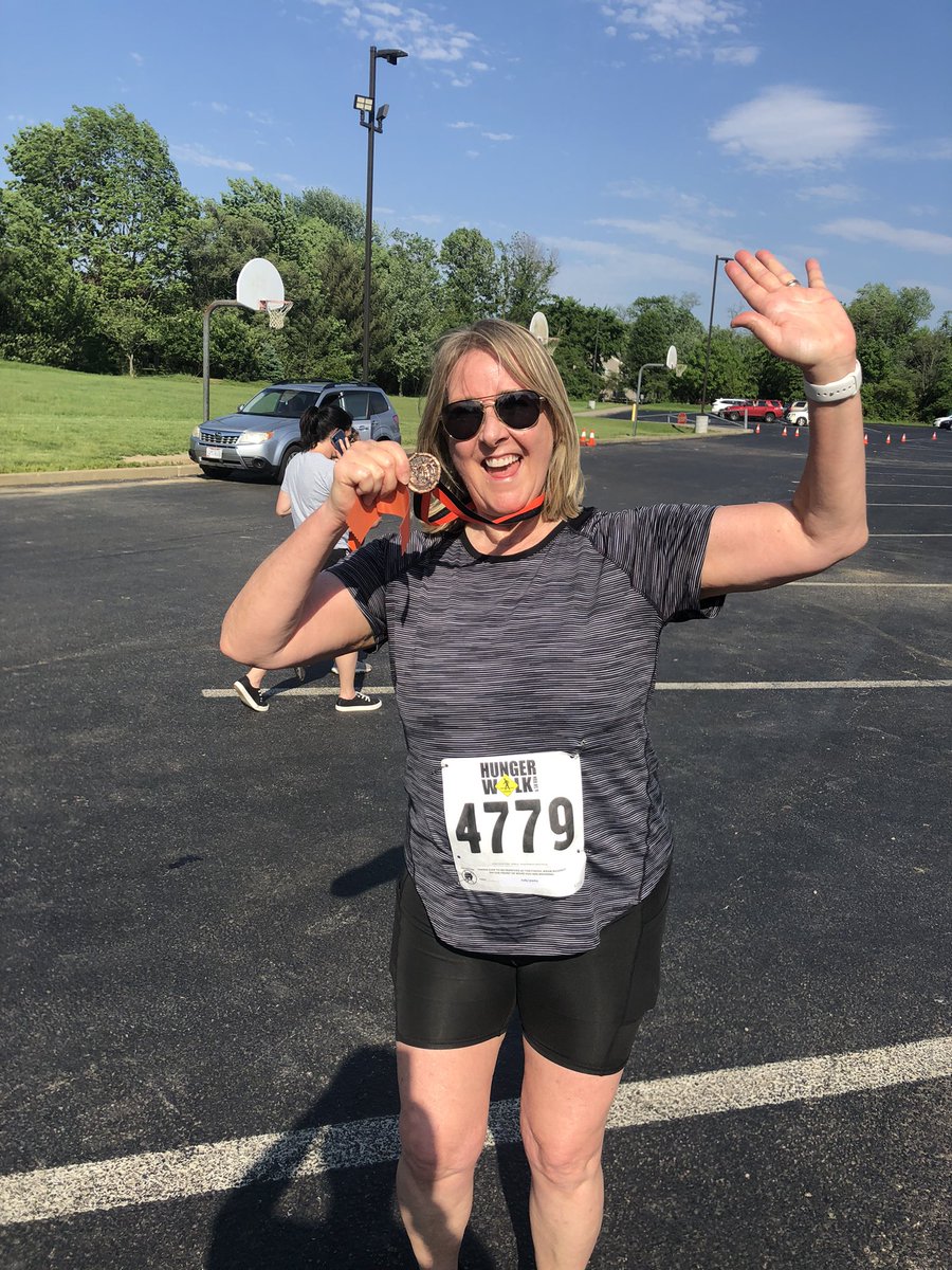 MrFedermanLIS's tweet photo. Our honorary gold medalist at the Tiger Trot!  Our school nurses always support us 100% https://t.co/P2ntF7QdCg