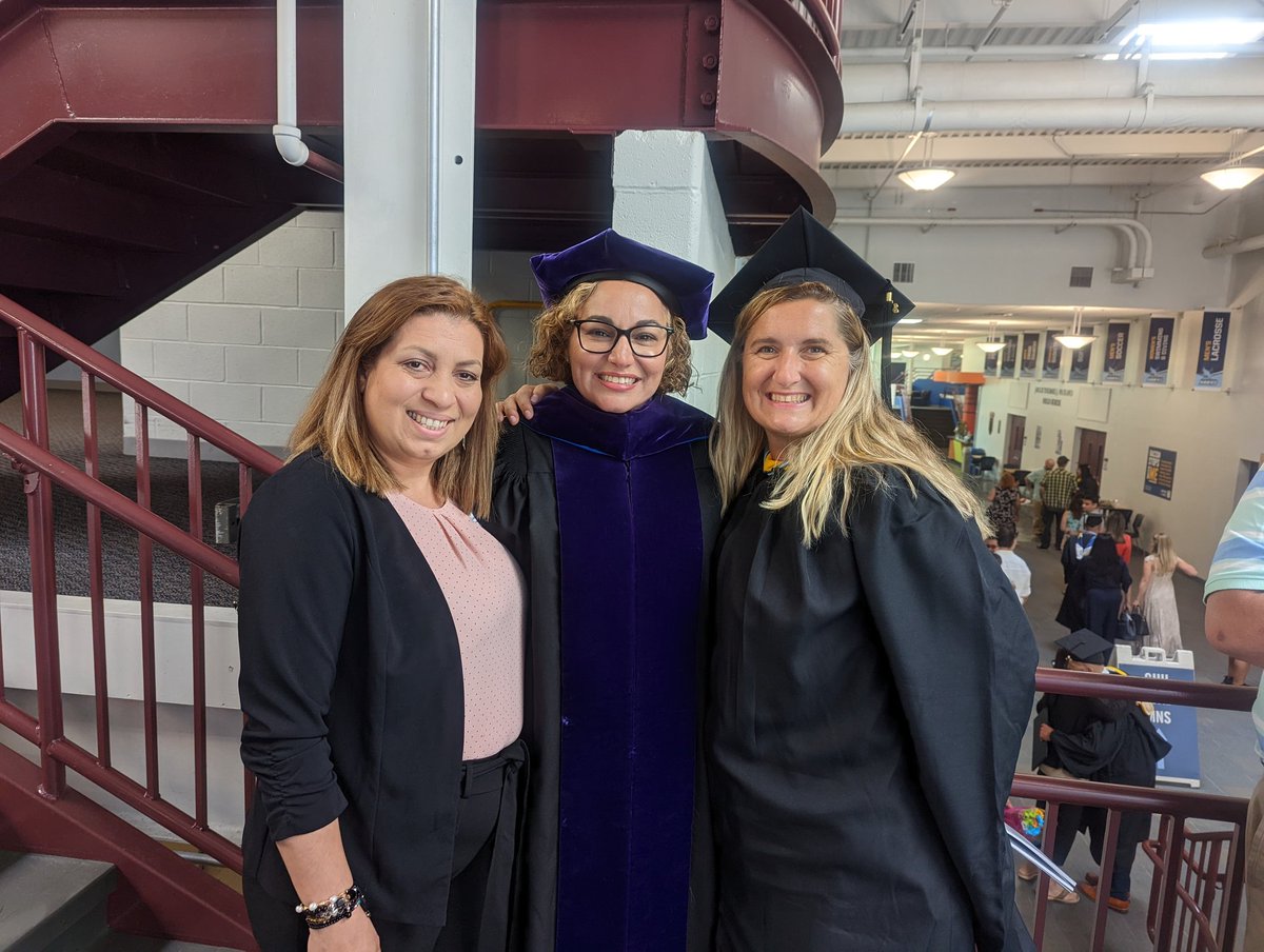 GBianco_'s tweet photo. I'm confident that the graduating students will attest that these faculty & staff members were absolutely critical in their success here at @rwuuc #proudleader #supportivecolleagues #dedication https://t.co/KtNsu0z5T8