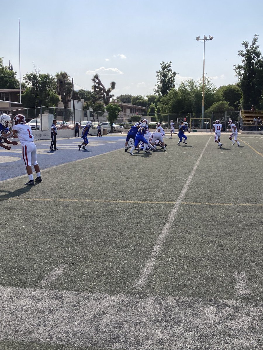 mundodelovoide's tweet photo. Termina el 3er cuarto. @AguilasIPN 26 @lobosuadec 6 #JuvenilONEFA #LVAF https://t.co/VJQIZDP3py