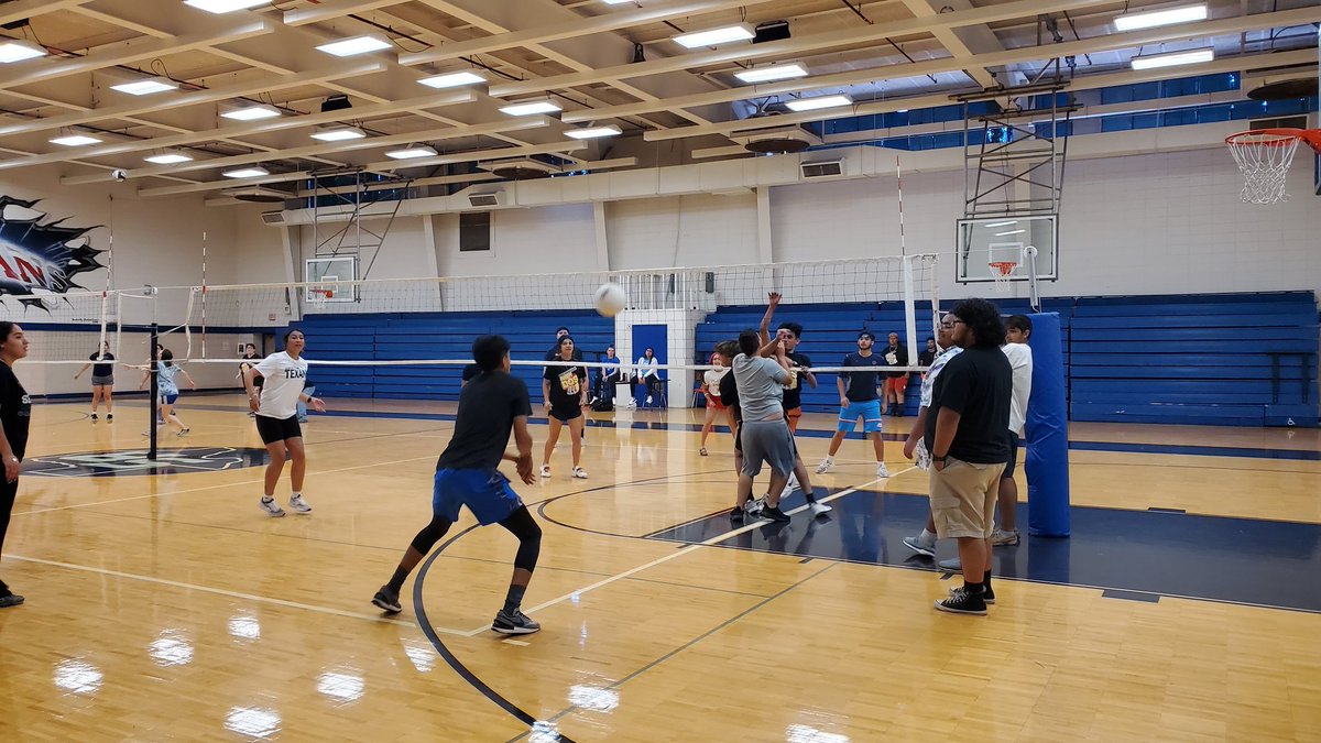 Senior Games! We played volleyball, tug of war, kickball,dodgeball, basketball, red light green light, wheelbarrow, etc. Seniors got their senior shirts, ate some hot dogs, and had some end of year fun! #senior2022 <a href="/SamRayburn_HS/">Sam Rayburn High School</a> <a href="/SRHS_2022/">SRHS2022</a>