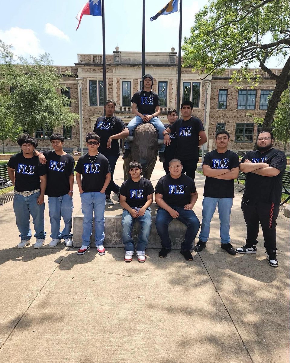 lovy2k's tweet photo. Congratulations and welcome to our Forte Spring’22 line for finally being apart of our growing family💙🤍 https://t.co/0c6hTWvHQr
