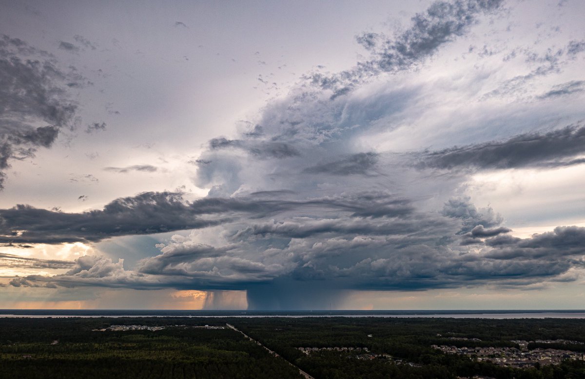 jmojax08's tweet photo. Storm over Clay County shot from St. Johns County. #firstalertweather 
@ActionNewsJax @MikeFirstAlert https://t.co/zhwVDa8jyI