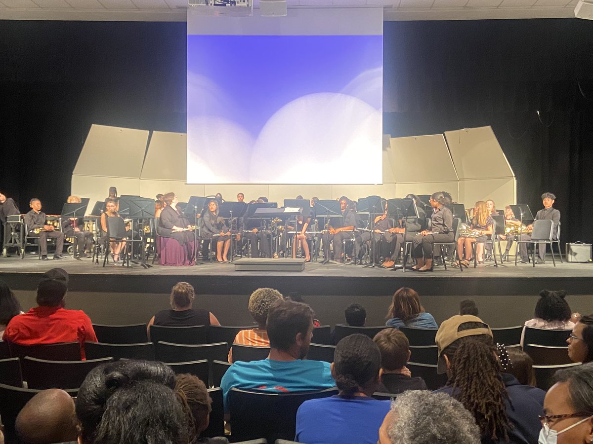 PrincipalDucker's tweet photo. It’s @SFMsharks band concert time! #SoExcited #CantWait #BreakAFinSharks https://t.co/KO7sWWaS5Z