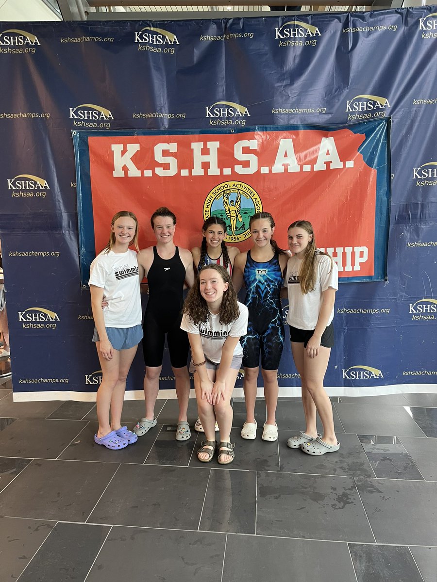 swimmingbuffs's tweet photo. Buffs had a great first day of state! Our Medley relay (Tull, Meng, Rodriguez, and Chappel) broke their own school record and will swim again in the A finals tomorrow afternoon! Avery Meng is seeded 9th and will also get to swim tomorrow in B finals. Proud of you Buffs! 🤍🤎 https://t.co/cR7IOxsu2y