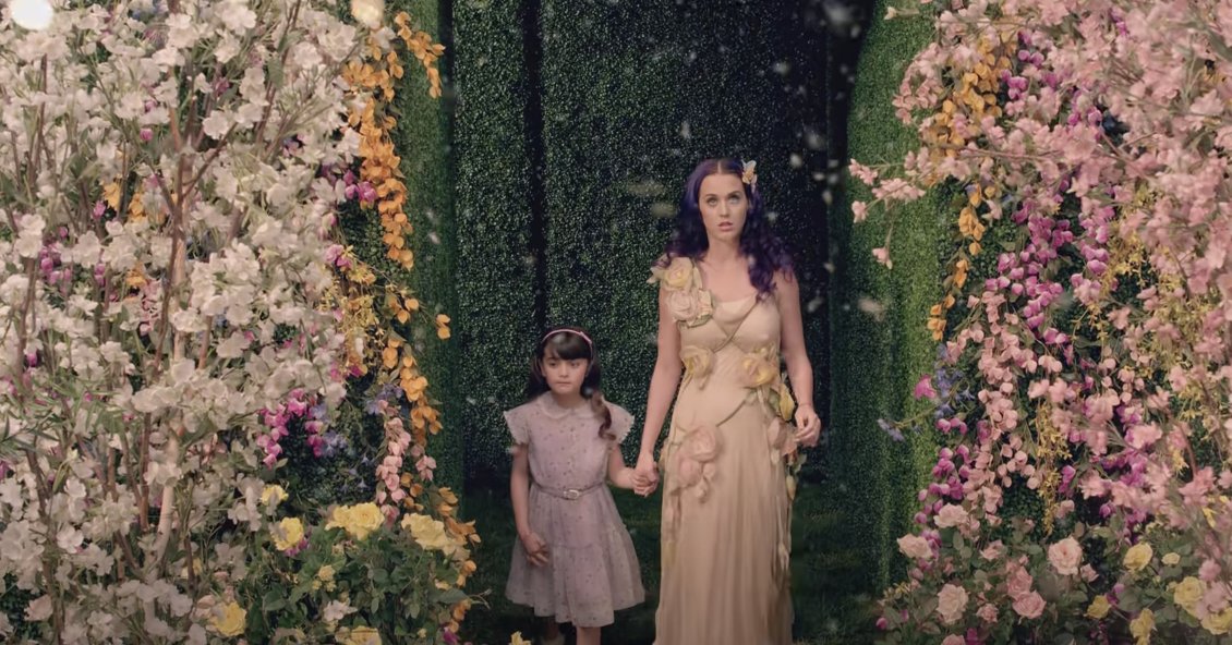MTV's tweet photo. 🗓 May 22, 2012

✨ @katyperry gifted us with "Wide Awake" https://t.co/VWrTOp5qvc
