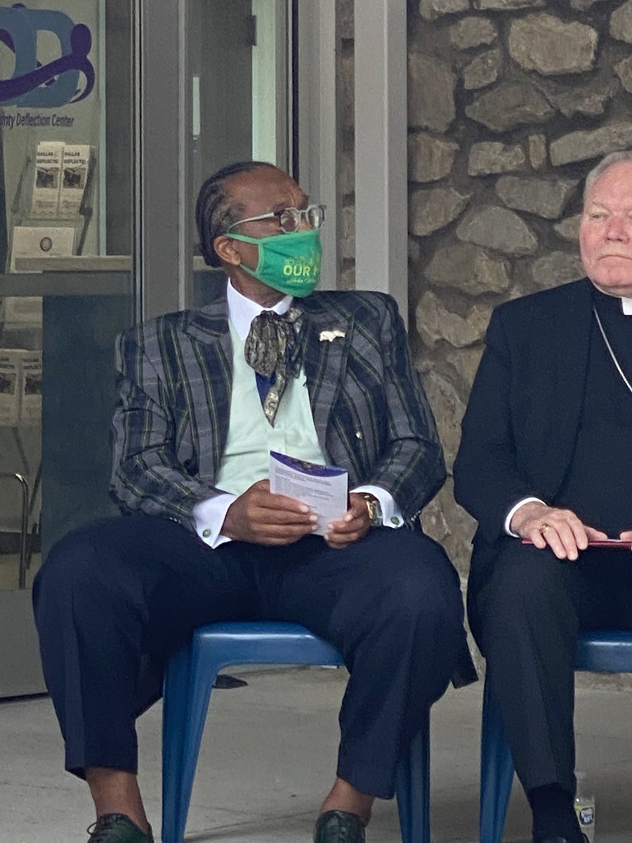 This morning, we cut the ribbon on the #DallasDeflectionCenter where people with mental and/or addiction issues can be taken instead of jail to get the treatment they need. <a href="/DallasCath/">Catholic Diocese of Dallas</a> <a href="/Parkland/">Parkland Health</a> <a href="/Dallas_DA/">Dallas County DA</a> <a href="/DPDCA/">DPDCommunityAffairs</a> <a href="/TMD_DallasComm/">Comm. Theresa Daniel</a> <a href="/JWP03/">John Wiley Price</a>