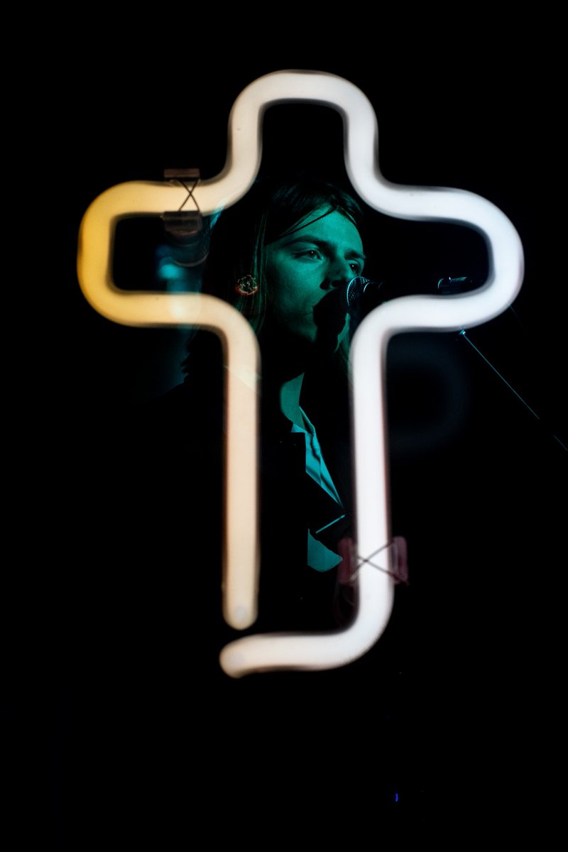 A cracking day on <a href="/poppedmusic/">popped music</a> duty at <a href="/Closeuppromo/">CloseUp</a>. Boss performances from <a href="/Orchardslive/">🪐 Orchards 🪐</a>, @banditmusicuk, <a href="/_DCR_Official/">Dutch Criminal Record</a>, and <a href="/SimpleFictionUK/">Simple Fiction</a>. Even though I was at <a href="/ColoursHoxton/">Colours Hoxton</a>, I still managed to utilise <a href="/ebgbsliverpool/">E.B.G.B.S</a> for a double exposure - as well as a <a href="/JagerUK/">Jägermeister UK</a> neon.