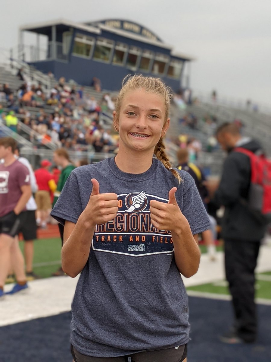 SportsWildcats's tweet photo. Cassidy Sanders qualifies for the MHSAA state finals in the 400. Great job Cassidy. #worktowin 🐾🏃‍♀️ https://t.co/OSpsnIKZDi