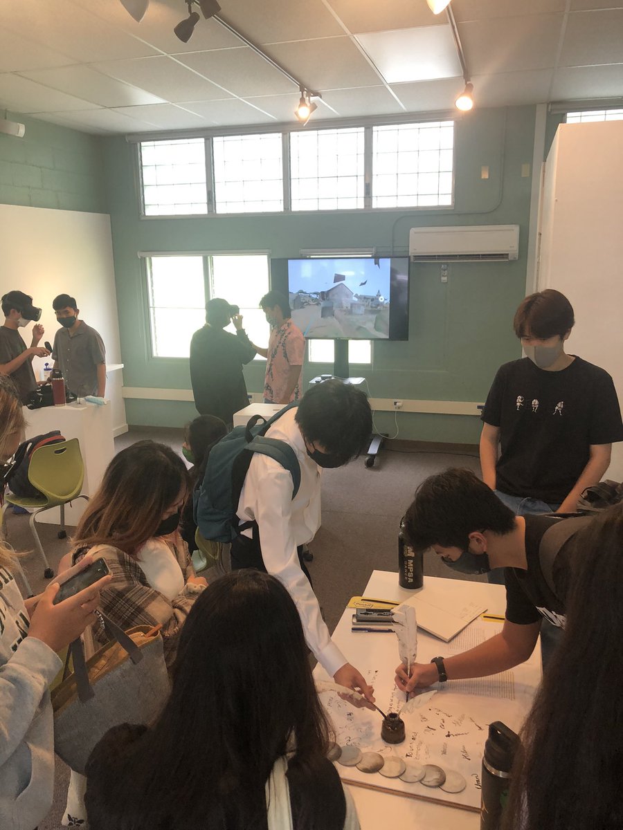 mrfalk1's tweet photo. #midpac Museum Studies students have a story to tell. #VR, #AR, good old hands on experiences and an interview/documentary. Win! Who was Lydia Bingham? If you visit us you’ll know. https://t.co/pvFyKejd6U