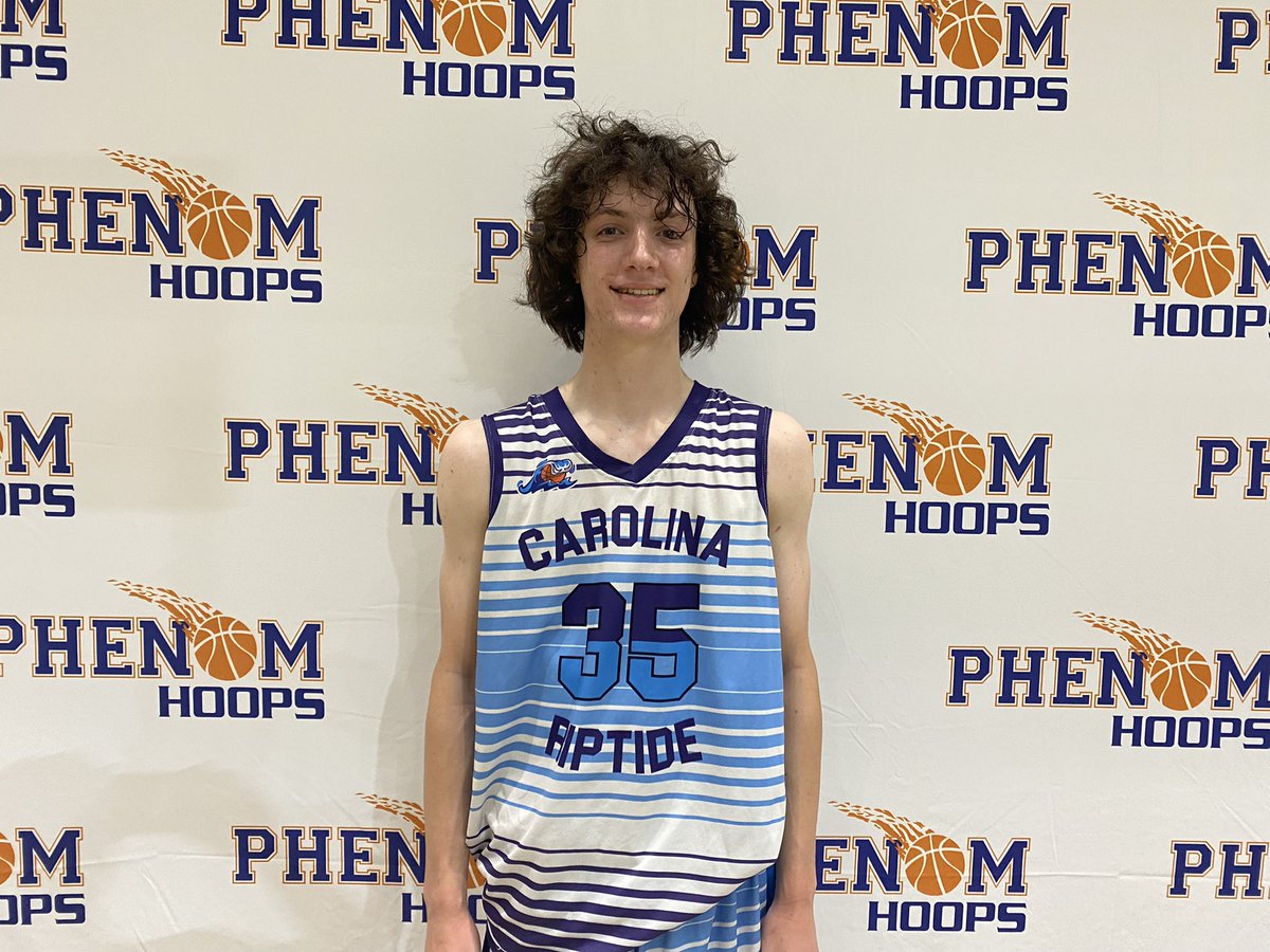 ty1ewis's tweet photo. 6’7 2024 AJ Newton @AJNewton24 (@Riptide2024) continues to have a strong spring. Has really improved his game. Playing with tons of confidence. Athletic forward who has shown the ability to stretch the floor. #PhenomG3 https://t.co/7UDQ2naUMQ