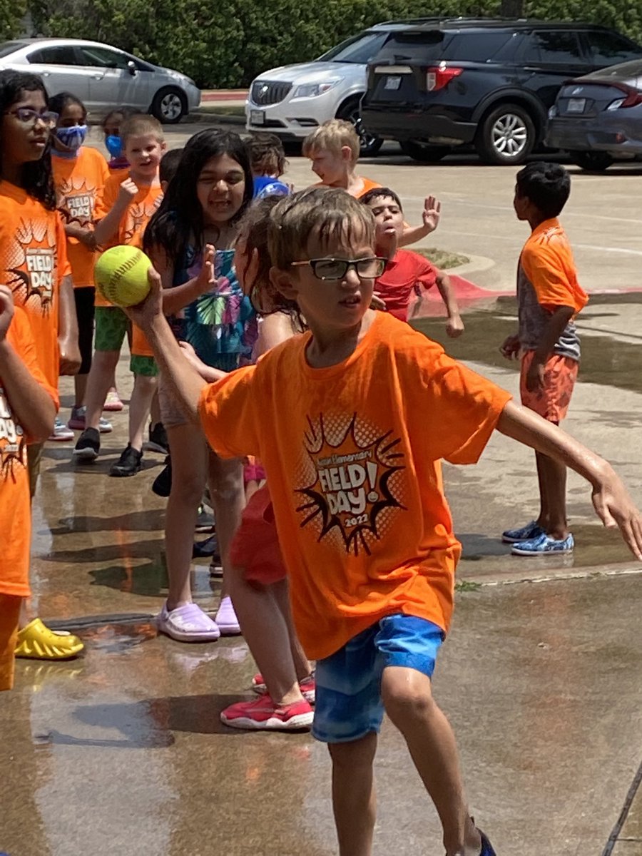 The dunking booth is always a hit (or a miss!)   Thanks Mr. B for always being the best sport!  #andnotsoakingme