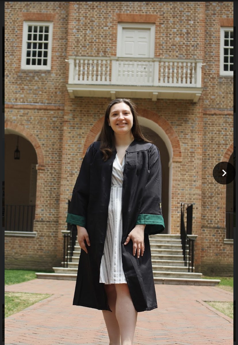 #WMGrad We are so proud of <a href="/awe_twin1/">mia</a> Neuroscience Magna Cum Laude 2022. To infinity and beyond!