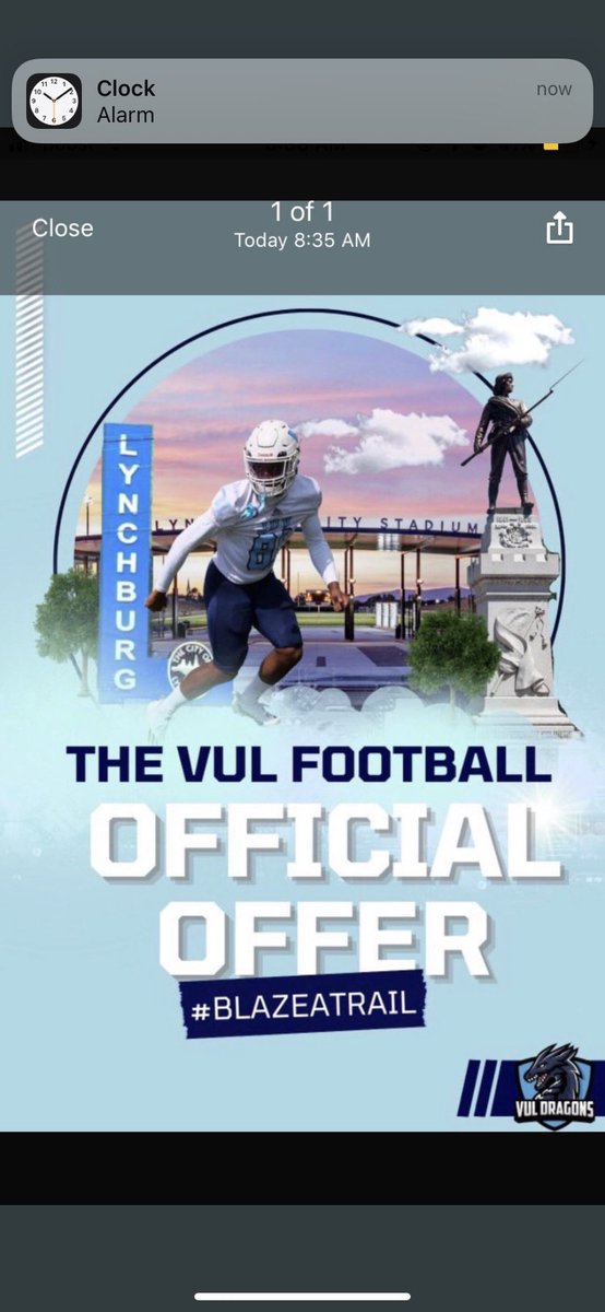 DecorianG's tweet photo. I would like thank all my coaches over there of my high school career next chapter 📖 to be continued and I would like to thank my family and god for watching over 🫶🏾🖤 https://t.co/XaZlLP1Zh0
