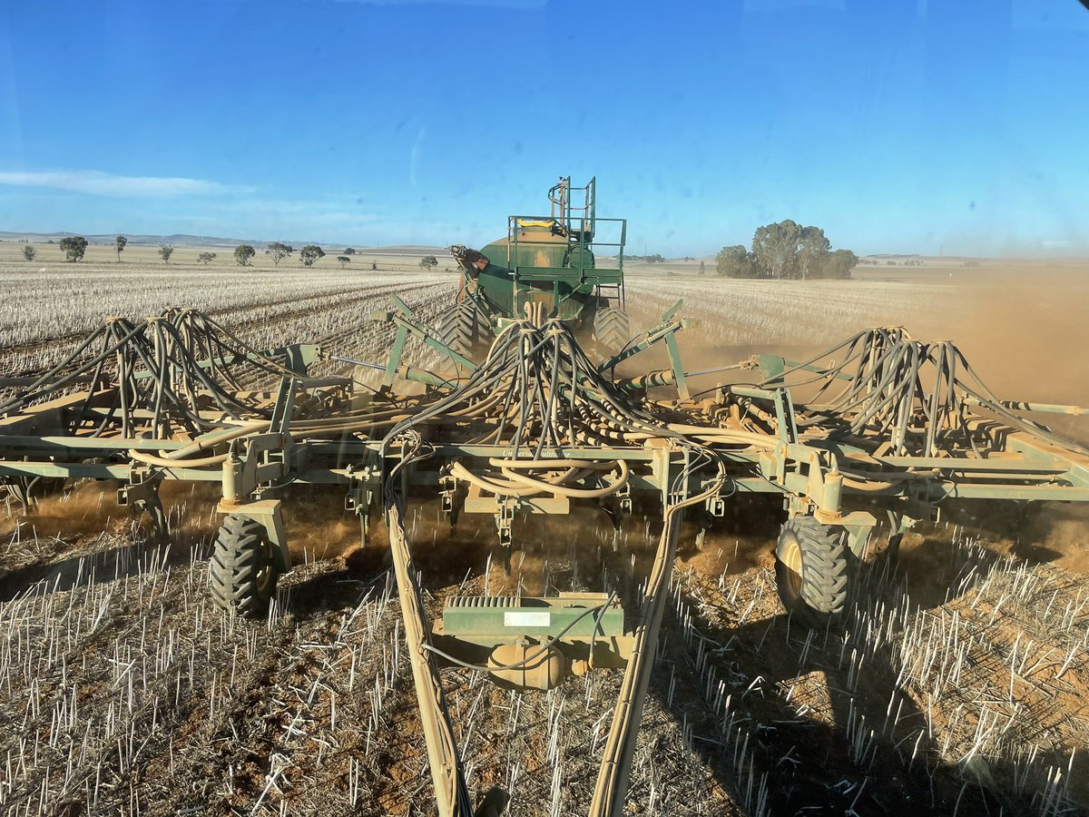 fairvale5491's tweet photo. @Reece_Mason1 @sam_edwards4 Our shearer uni bar is in its 18th seeding. Been a great machine! https://t.co/kDD8tB5evS
