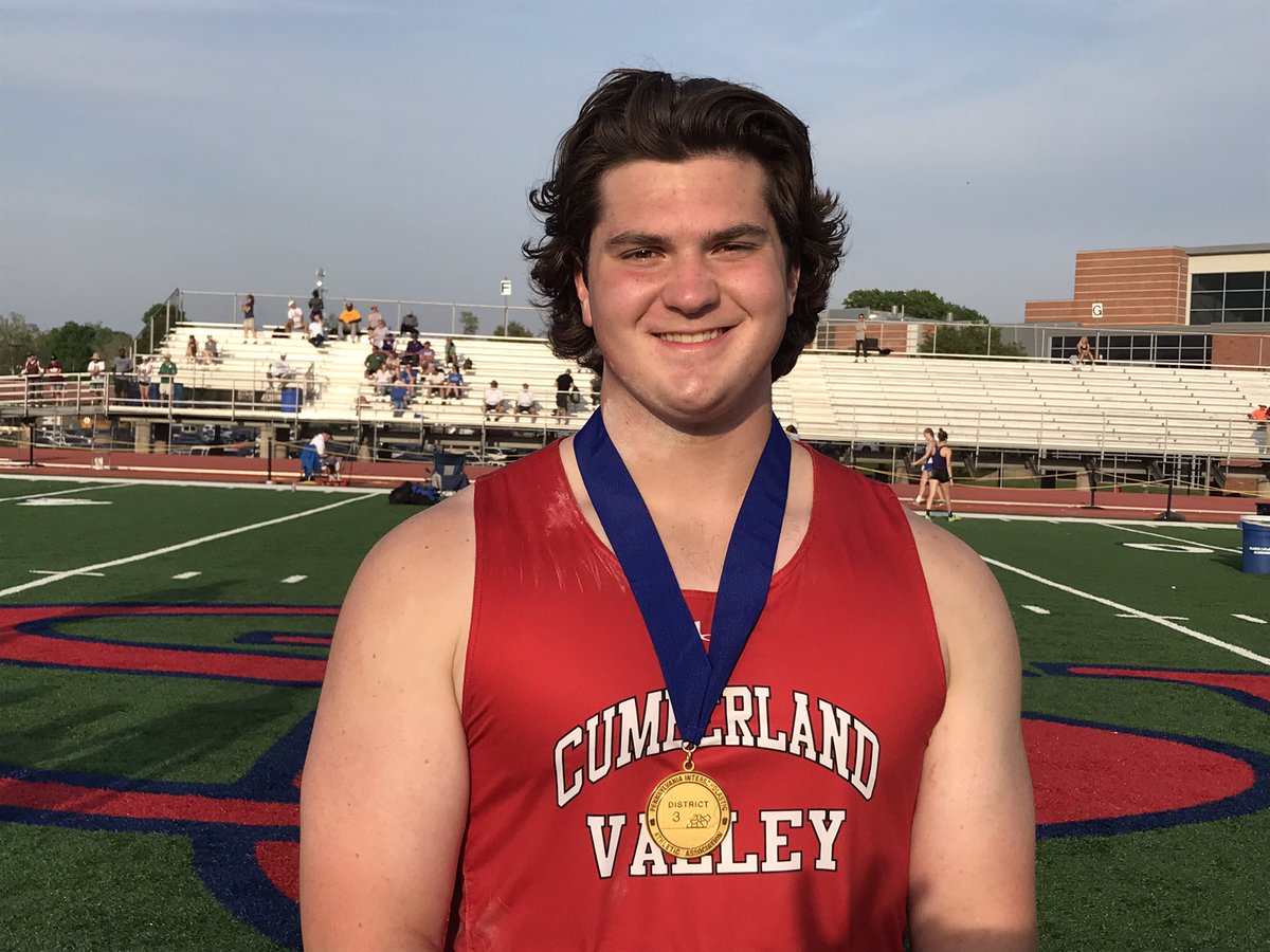 piaadistrict3's tweet photo. District III M&amp;T Bank Boys Track &amp; Field Champion:

Class 3A Shot

Wade Shomper, Cumberland Valley, 61-7.5

Wade’s District III shot championship is Cumberland Valley’s third. https://t.co/eZNLmLNW5M