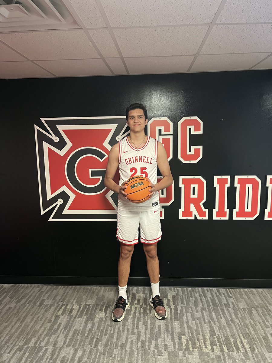 After a great unofficial visit, I'm excited to announce that I have received an offer from Grinnell  College! Thank you to Coach Arseneault and Coach DJ for the opportunity. <a href="/HCStangsMBB/">Houston Christian Basketball</a> <a href="/TxTakeover_Ned/">T.T.E.Basketball</a> @rcrandallhoops