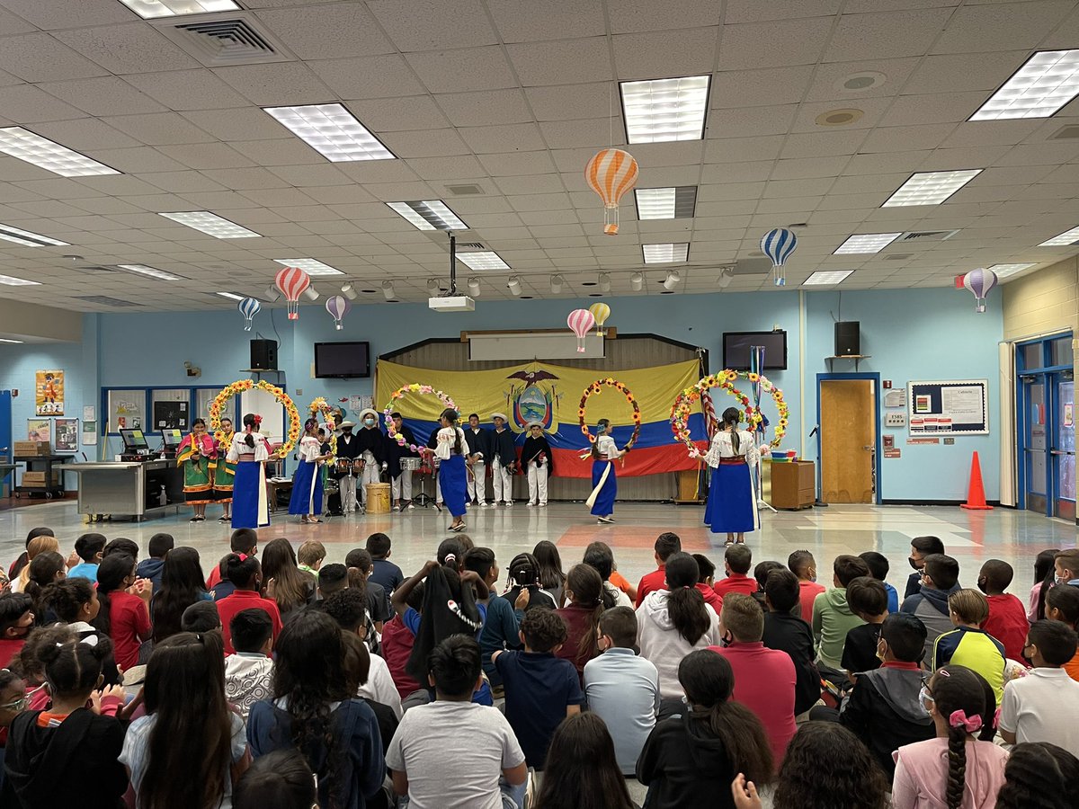 Thank you Ludoteca School for sharing your music, dance and culture with us this morning. <a href="/InmaIbanezY/">Inma Ibáñez</a>