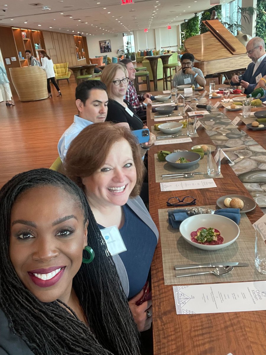 EbonyBeckwith's tweet photo. You know it's a good trip when your camera reel is filled with selfies 😀 So much fun in NYC for our MVP Lunch...thank you @thatstokes and @LeahBMH for your leadership! 

And PS the baristas on the Ohana Floor in NYC are truly amazing. Check out my #Appy latte art!! https://t.co/ktONWQukcc