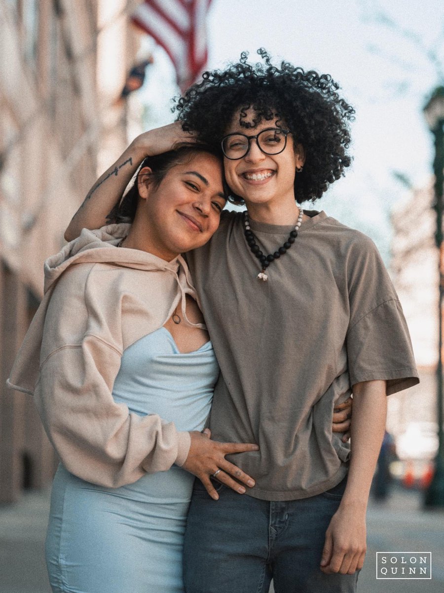 Can you imagine making someone this happy?  Can you imagine being this happy?  #syracuse #saltcitymarket #talent #love #downtown