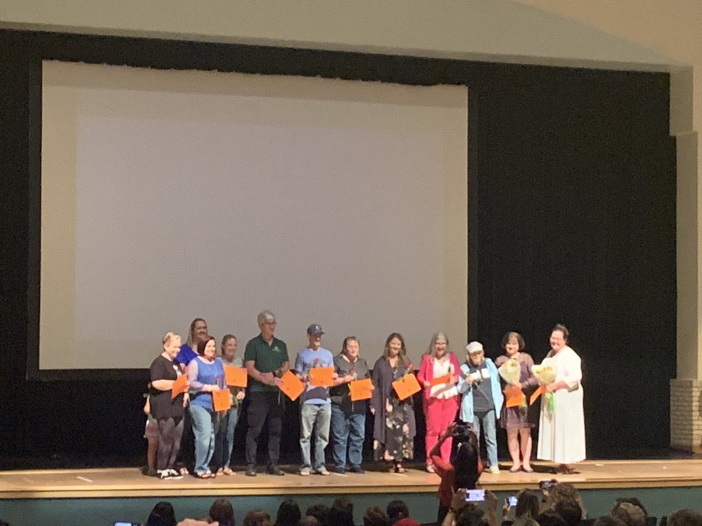 tfullervcs's tweet photo. Love the @IB_Bulldogs family and their love for one another 💚💛 Such a fun &amp; superlative night. Great #IBshowcase #WeAreDeLand https://t.co/B4cRHtVlsi