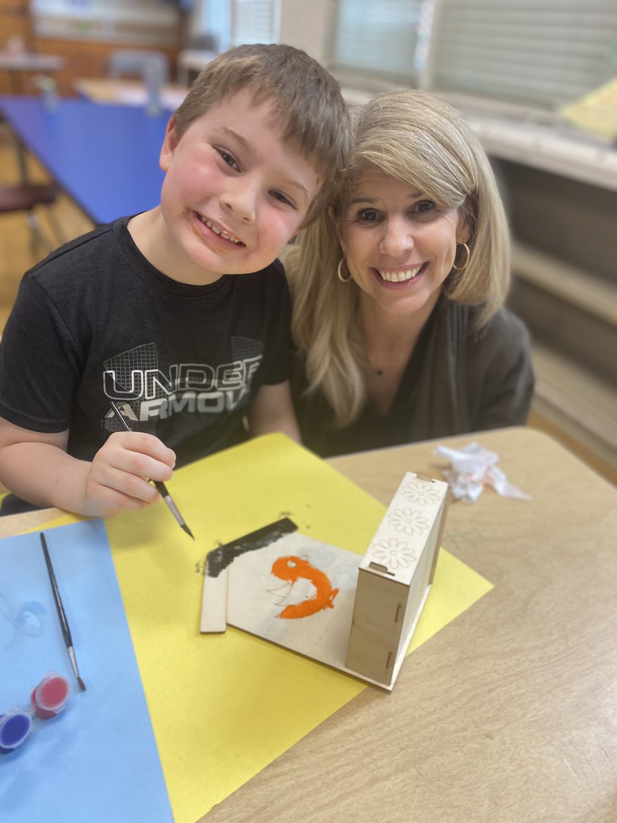 Lunch was awesome today!!!!  Pizza and cookie cake followed by a fun craft with these cutie pies for our RPEF Teach Treasure. Thank you so much for supporting Ramsey Schools! @TisdaleSchool <a href="/RPEFNJ/">Ramsey Ed Foundation</a>