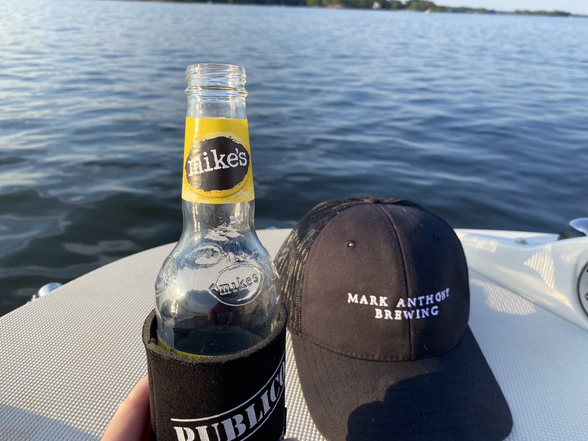 KaraGormleyM's tweet photo. That #FridayFeeling is even better with #markanthonybrewing in town! #RichlandCountySC https://t.co/62xYMx6xIH