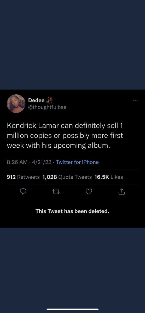 bbry990's tweet photo. @HipHopNumbers 💀💀💀 https://t.co/VNoHywEfxF