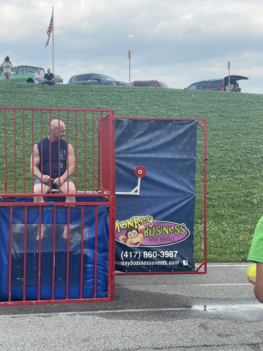 JustinHerrell's tweet photo. First dunk tank winner, Ms. Naomi!! She was followed by several others! @westportcats @officialSPS https://t.co/w6j7AC2TMh