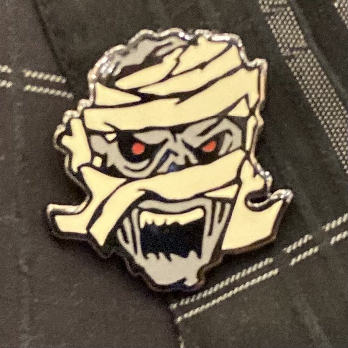 skullfaceastro's tweet image. I did the art for this pin available at our tables at @crypticon Seattle right now! #pincollector #pincollection #collectorpin #horrorpins