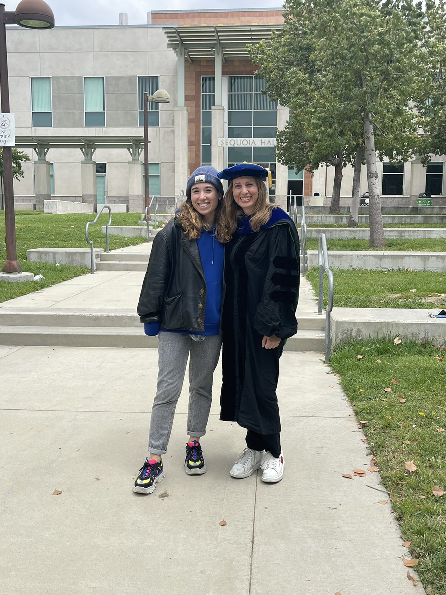 So proud of <a href="/SilbigerLab/">Silbiger Lab</a> graduates (past and present) and <a href="/CSUNBIO/">CSUN Dept of Biology</a> award winners!! 🎓🥳🎉