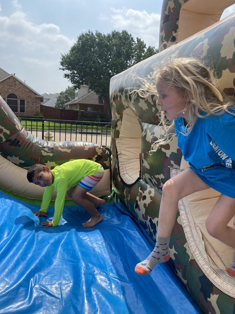 parsonskinder's tweet photo. Kinder loved the obstacle courses today at Field Day 2022🤗 What a fun day!! @DCEtrailblazers https://t.co/RgGYwcr6VR