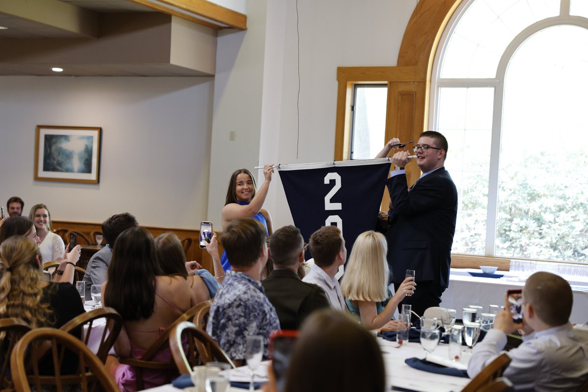 Saint Anselm College tweet media