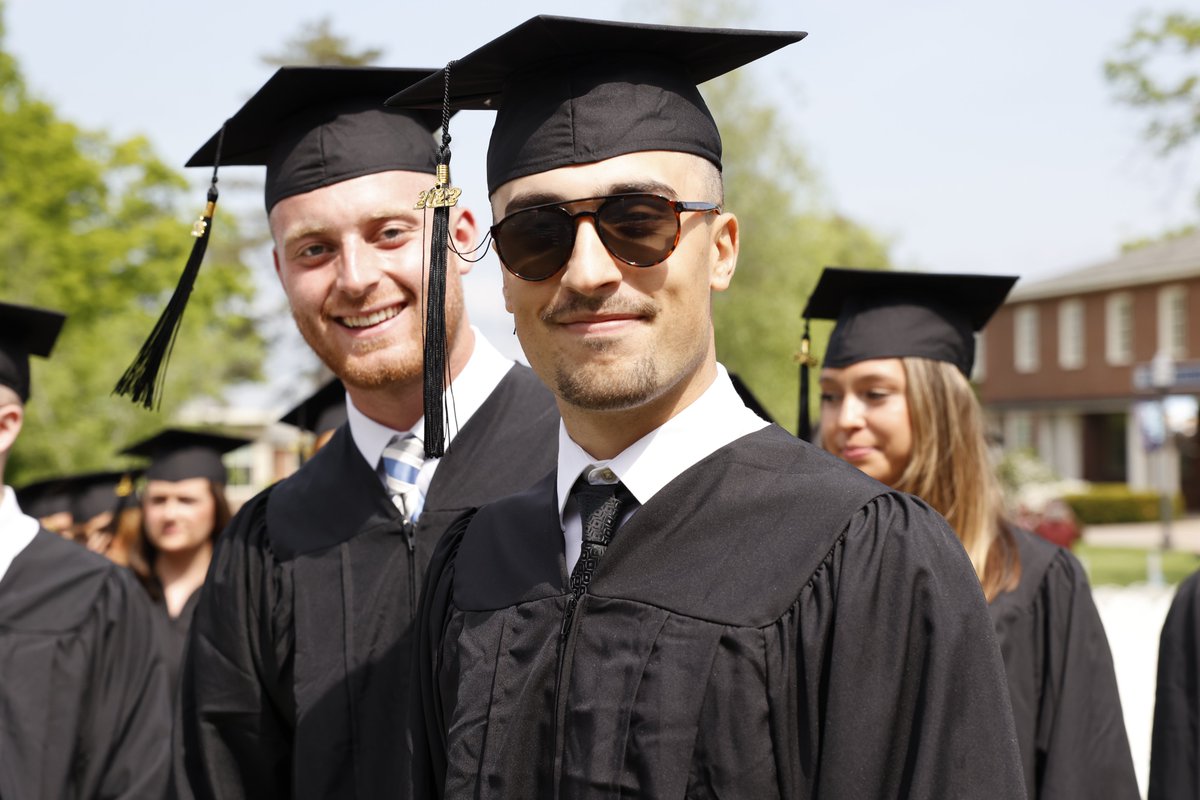 Saint Anselm College tweet media