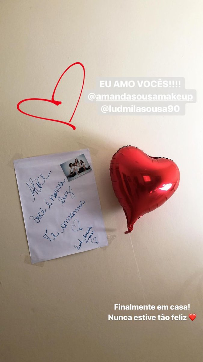 alicecris01's tweet photo. Voltando aqui pra compartilhar meus exatos 3 anos de renascimento!
Todos os dias agradeço por estar aqui e por ter recebido uma segunda chance. Tudo que eu passei, vivi e senti na pele me fizeram ter consciência de quem sou hoje! Nada vale mais que minha vida 🤍🙏🏼 https://t.co/kO3dQubqAq
