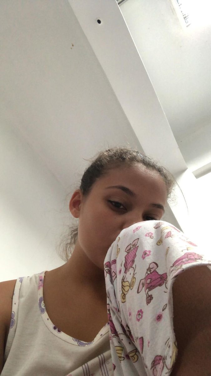 alicecris01's tweet photo. Voltando aqui pra compartilhar meus exatos 3 anos de renascimento!
Todos os dias agradeço por estar aqui e por ter recebido uma segunda chance. Tudo que eu passei, vivi e senti na pele me fizeram ter consciência de quem sou hoje! Nada vale mais que minha vida 🤍🙏🏼 https://t.co/kO3dQubqAq