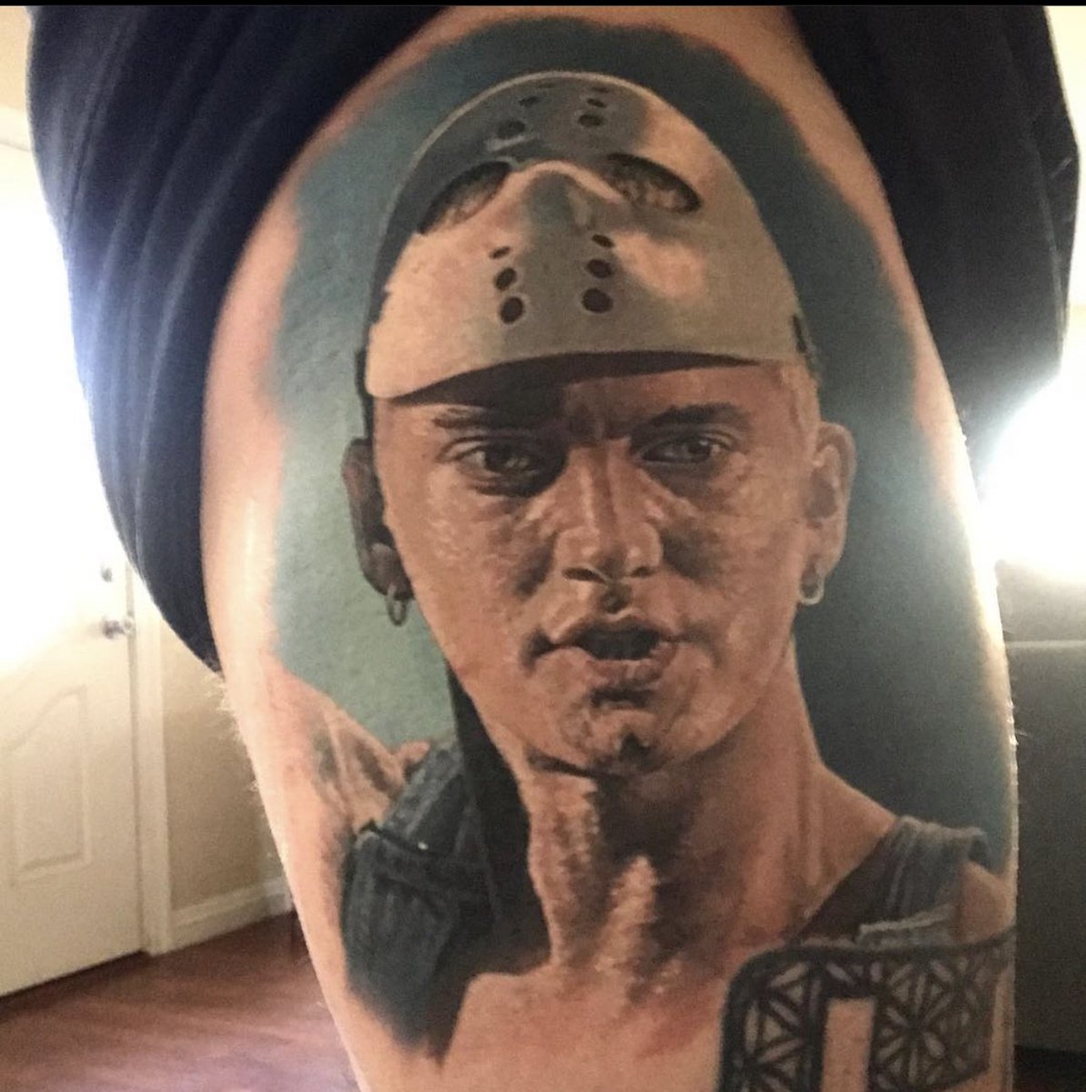 I was born to brew up storms, stir up shit
Kick up dust, cuss 'til I slur up spit
Grew up too quick, went through too much, knew too much shit

yes thats my leg
<a href="/WoahJonny/">Woah Jonny</a> @GengethKhan <a href="/PsychonautApeD/">Psychonaut Ape Division</a> #PADto1ETH #PAD #PADofficial