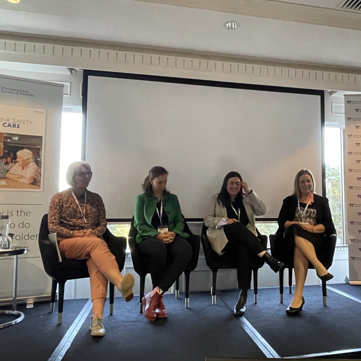 What does medicine safety mean to you?

“Medicine safety means #pharmacists”

Bang! Amazing opening to the #medicinesafety panel

#PSAATU