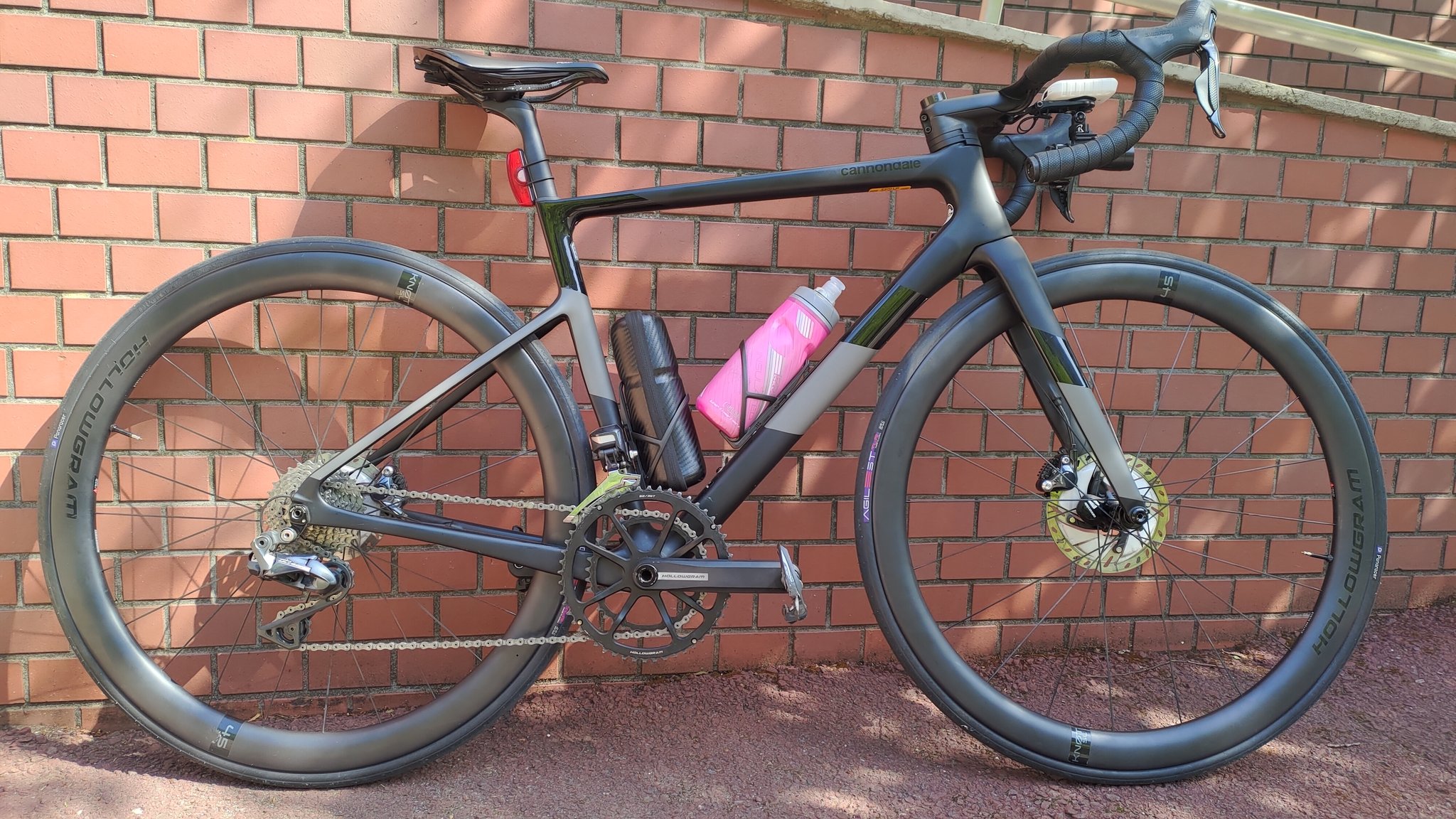 Daisuke Nagakura はい これです 笑 あなたの自転車見せてください T Co Nofiytd7jb Twitter