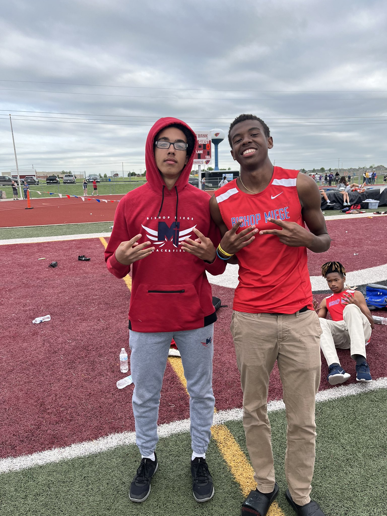 Miege Track & Field on Twitter "Freshman Kendrick Cole clears 5