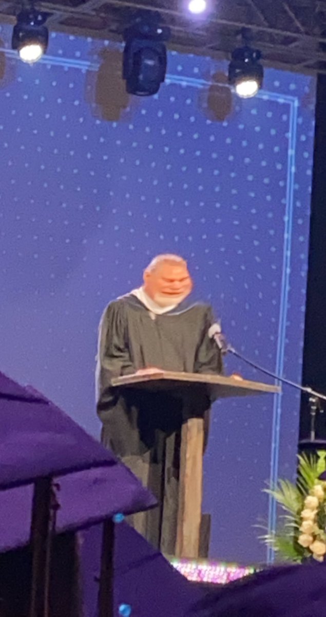 stephen_susanj's tweet photo. #ccagraduationlivetweet https://t.co/kzIg3278VX