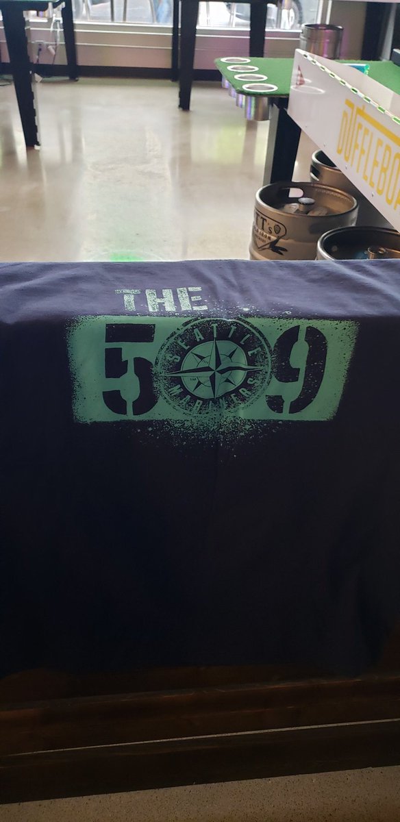 TrippInMidnight's tweet photo. Mariners Watch Party 509
#WHEREiROOT #Mariners #Flatstick
@visintain1 @JonVisintainer @LissaTripp1818 https://t.co/opo3DONod5