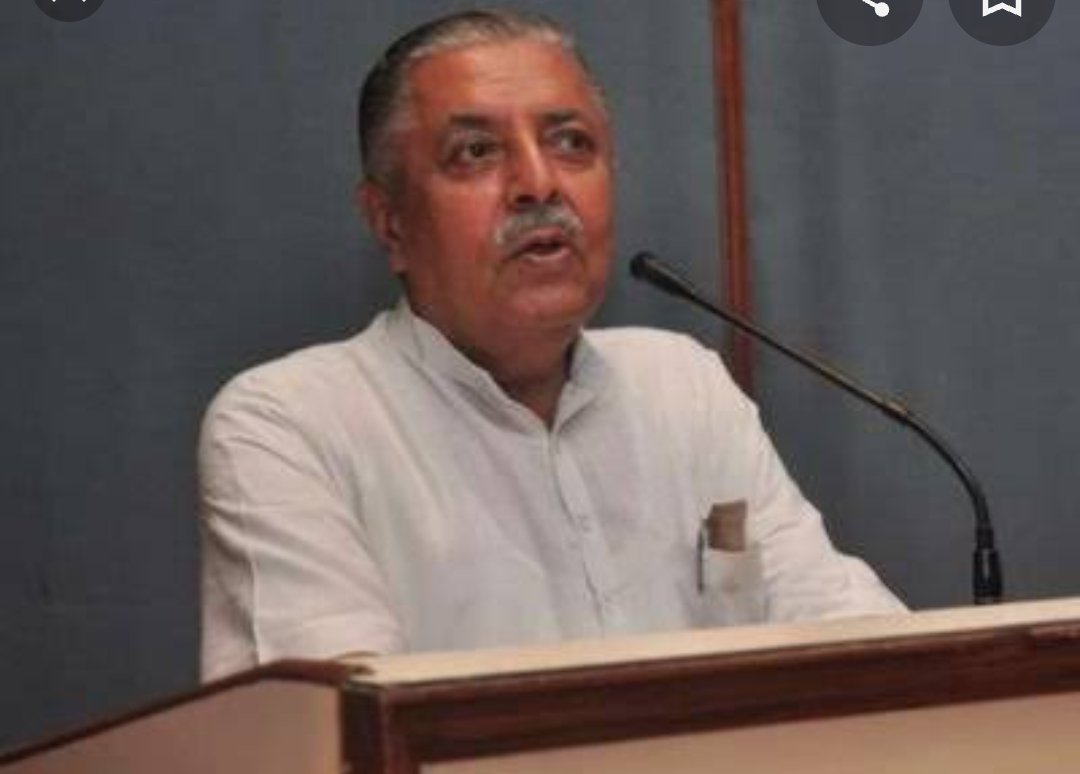 ChamuKShastry's tweet photo. श्री संतोष कुमार तनेजा जी, 'संकल्प' नाम की लोकसेवा परीक्षाओं के लिए प्रशिक्षण देनेवाली संस्था के संस्थापक, अपनी उम्र व स्वास्थ्य की चिंता किए बिना देश भर प्रवास करते हए भारतीय भाषा माध्यम से तकनीकी, व्यावसायिक आदि शिक्षा के लिए प्रतिदिन कार्यरत हैं। आप जैसे अनेक कार्यकर्ता चाहिए। https://t.co/Flolw0WKDr