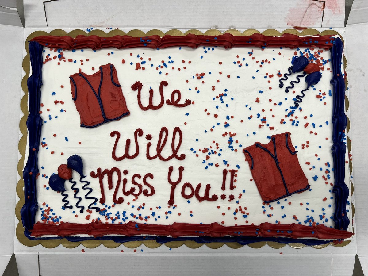 Danielatlowes's tweet photo. We wish you the best, it’s been a great 4 years! Thank you for everything you’ve done here at 447! @BrianTickle447 @Evanatlowes @steveyoung456 @BrianTe58414379 @BlueBoxR1 @sarver_bruce @BenitoKomadina https://t.co/FhD0Nf1rfR