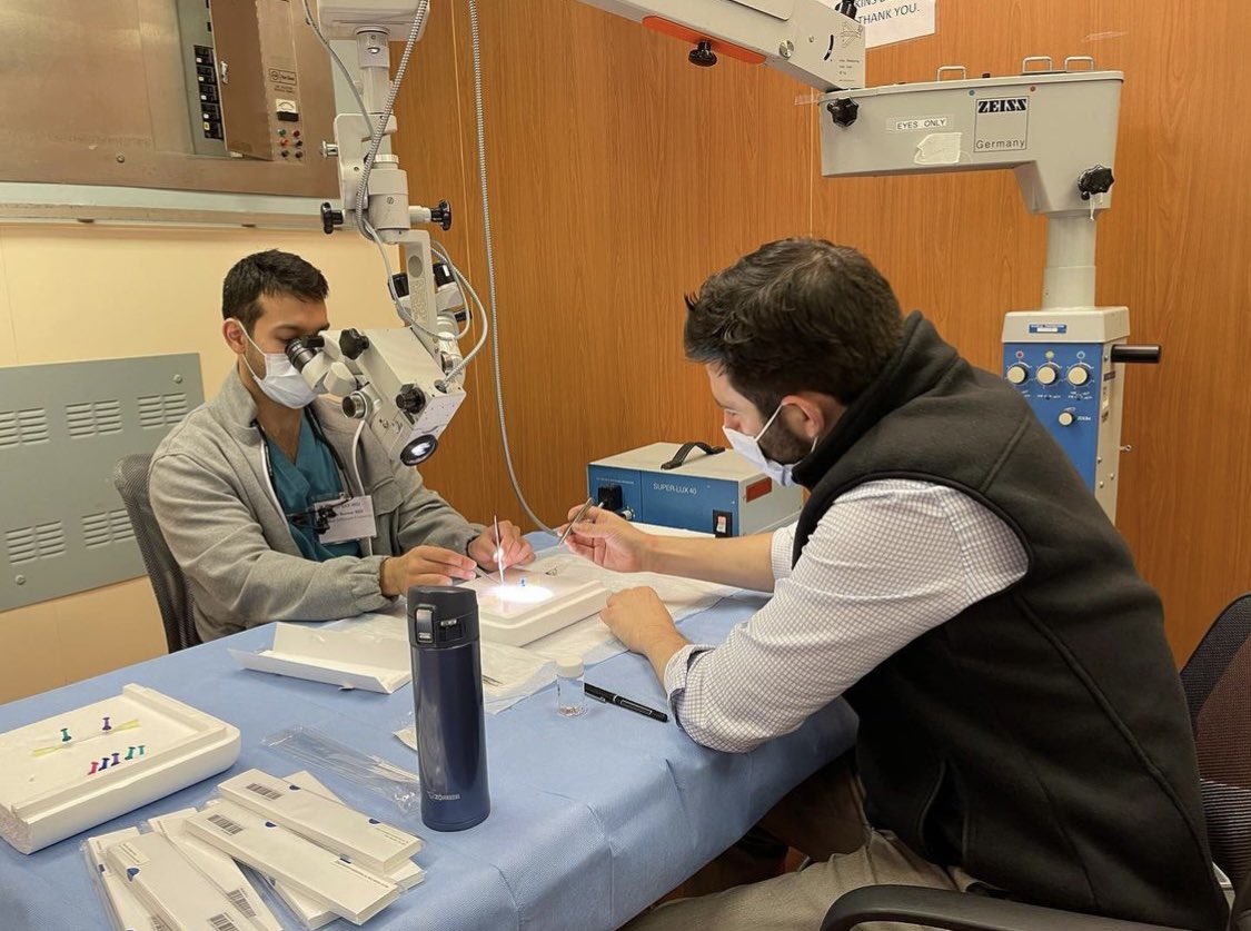 Penn_ENT's tweet photo. This year’s Annual #SimFest had a fantastic turnout from #residENTs across the board!

“Had such a great time teaching #microvascularsurgery! Kudos to Dr. Jim Kearny and @tiffanychao_md for organizing such a fabulous event!”
– Dr. Karthik Rajasekaran https://t.co/Mep21MdWuZ