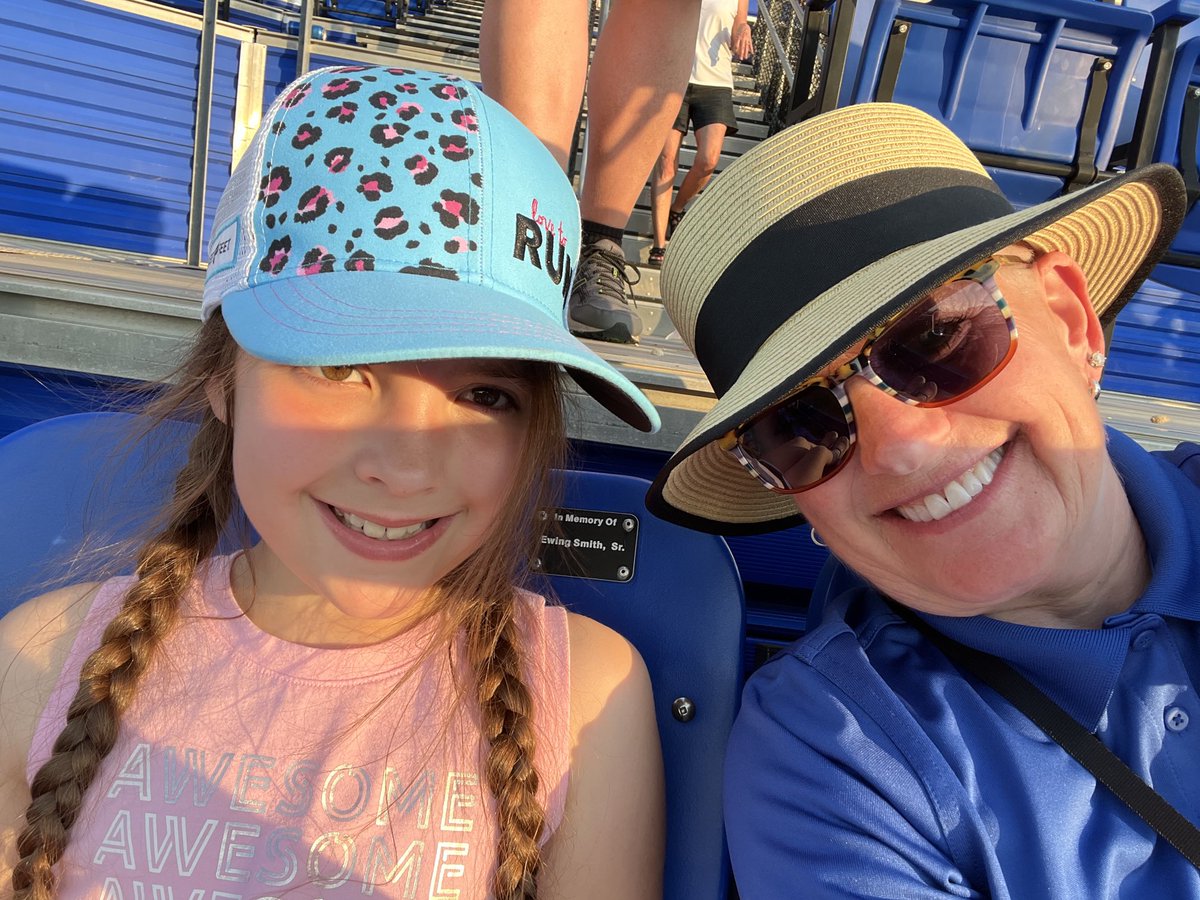 Barshyama's tweet photo. Enjoying some Blue Raider baseball!  ⁦@MT_Promotions⁩ https://t.co/qCNRWuNS2i