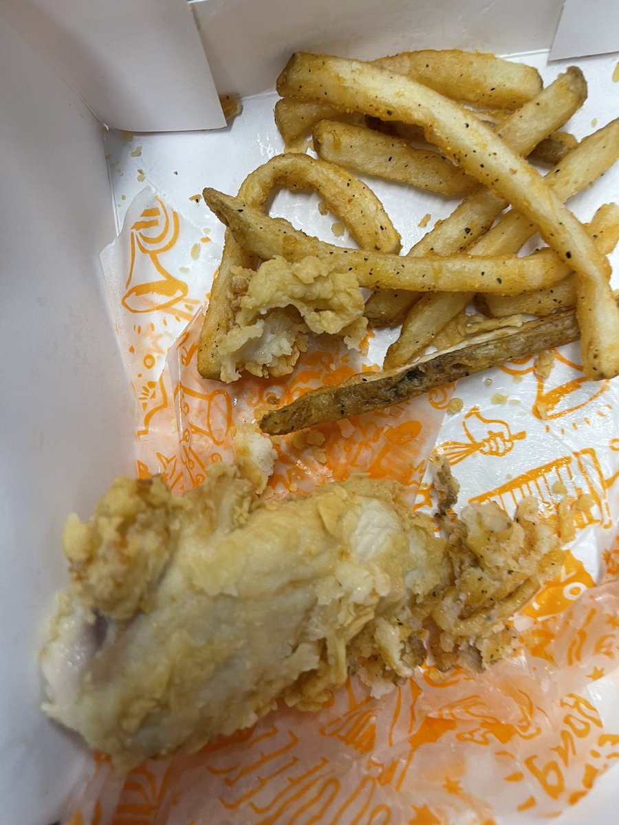 prettyugly_22's tweet photo. @Popeyes this is what we doing, I don’t like my chicken raw https://t.co/AaudWvU485
