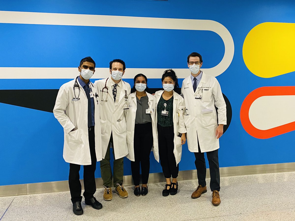 ShravaniGangidi's tweet photo. Bittersweet moments this week saying goodbye to patients, preceptors, co-residents, and nurses as we wrapped up our primary care continuity clinic! @AbelJosephMD @EYMD_ @AndyYoungDO @JollyMD_GIM @LorenzoBragh @CCF_IMCHIEFS https://t.co/qBA3kqvEAS