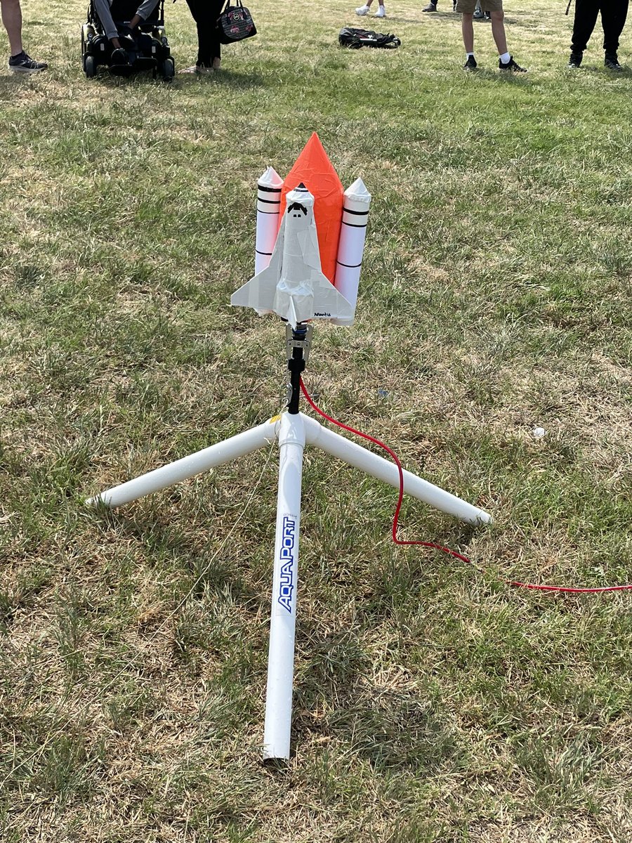 CHHS_Hannah's tweet photo. Astronomy students finished off the year with some rockets. All successful launches with some fantastic designs! https://t.co/TxnSN7P0J2