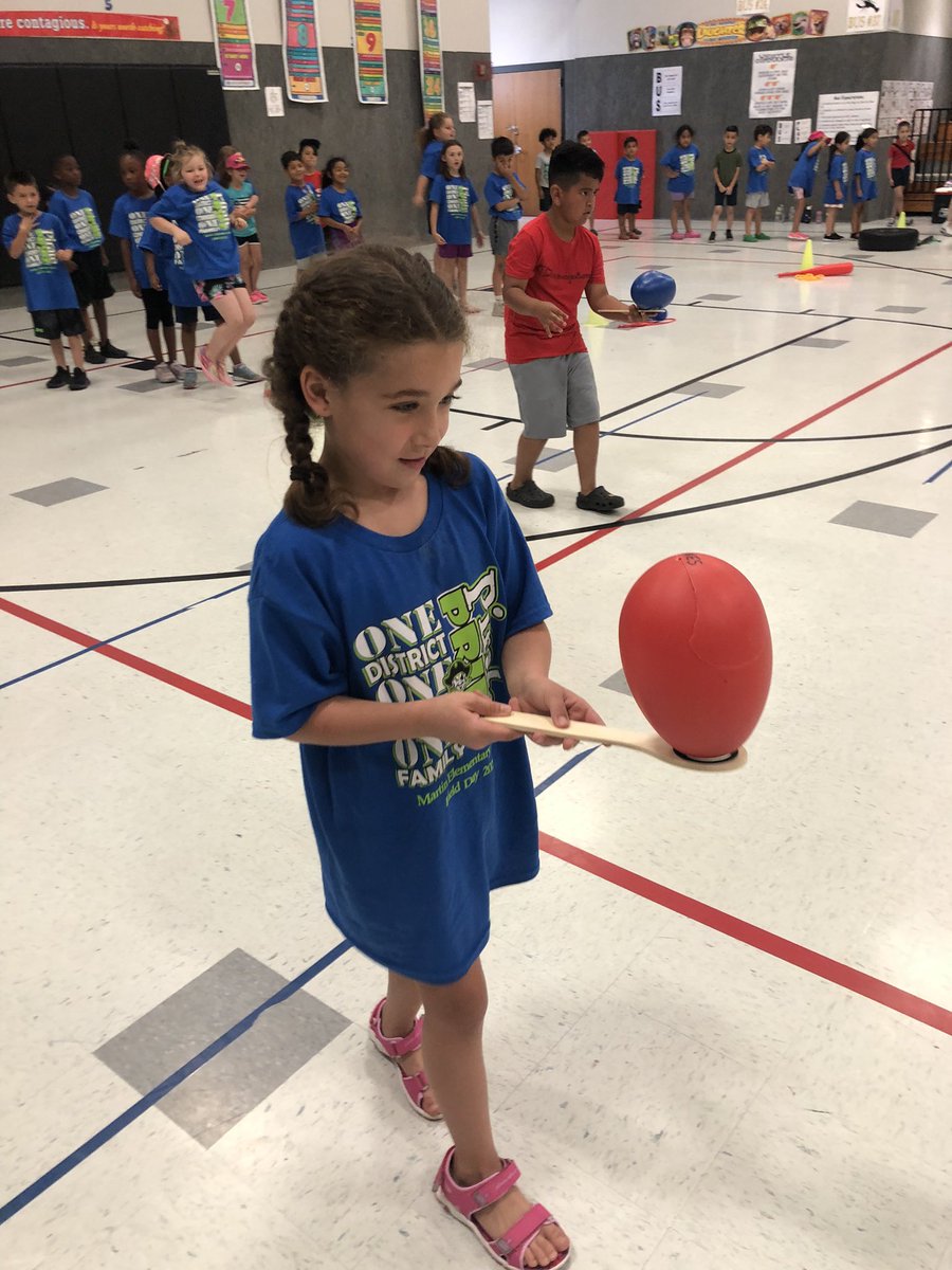 Ms. Everett's Class tweet media