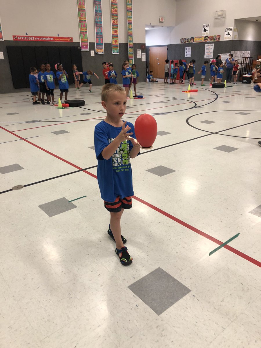 Ms. Everett's Class tweet media